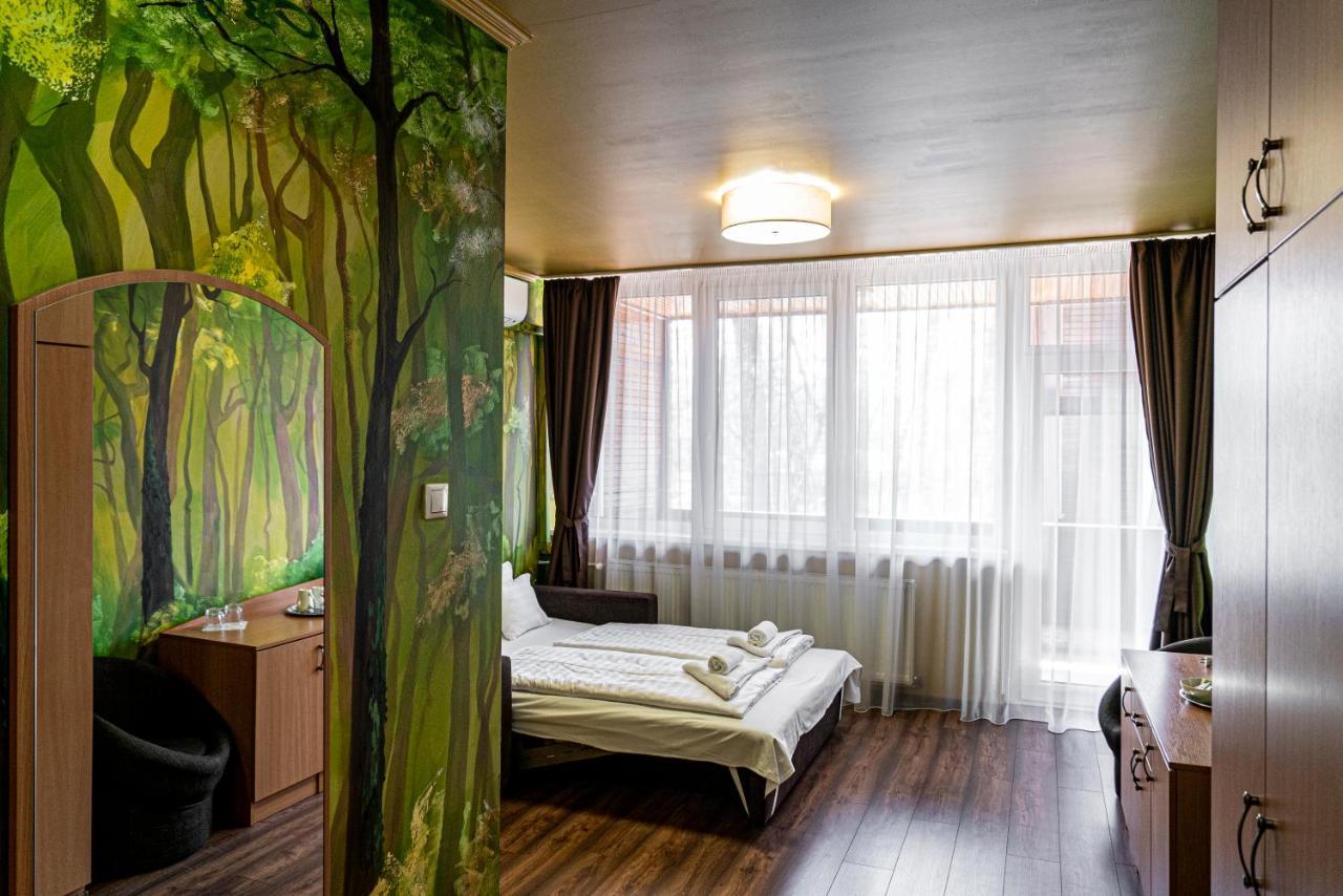 Ozoon Hotel นีเรกฮาซา ภายนอก รูปภาพ